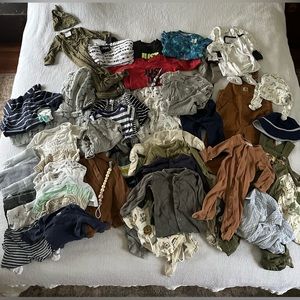 Huge Lot of Newborn/0-3/3-6m Baby Boy Clothes